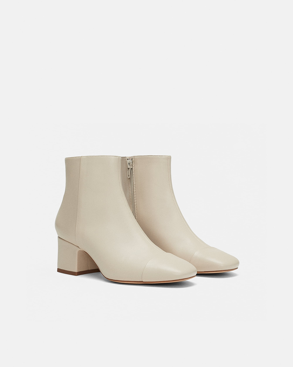 Mid-heel ankle boots with toecap - Image 2